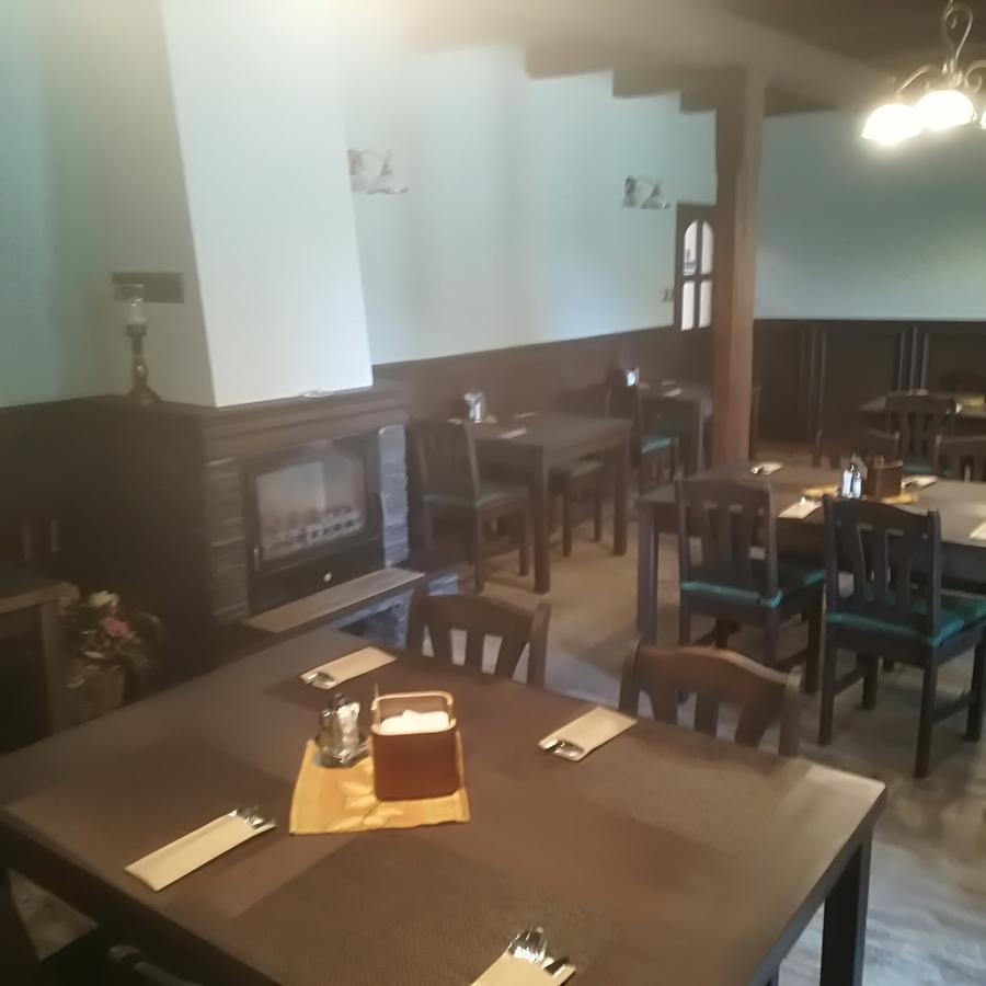 Penzion A Restauracia Hanisberg Krupina Dış mekan fotoğraf