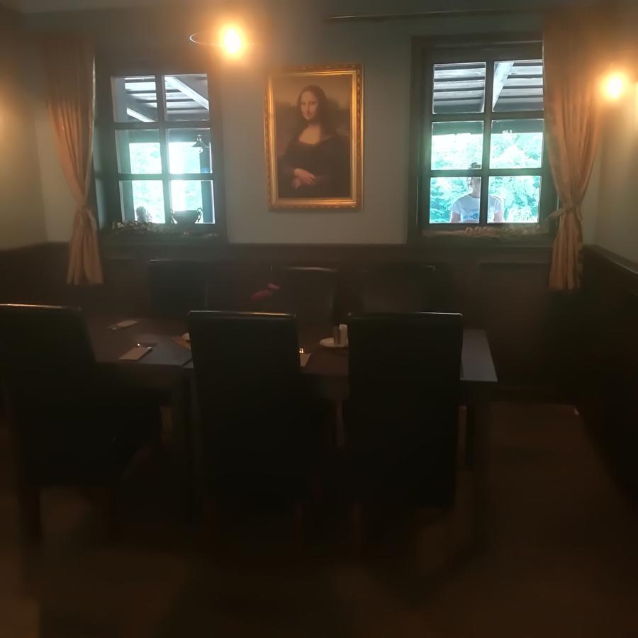 Penzion A Restauracia Hanisberg Krupina Dış mekan fotoğraf