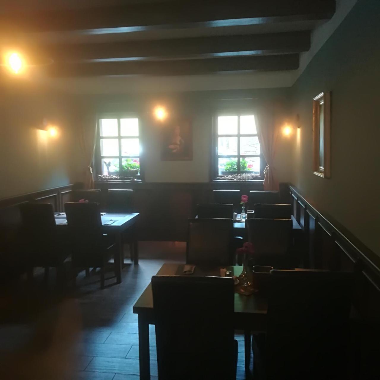 Penzion A Restauracia Hanisberg Krupina Dış mekan fotoğraf