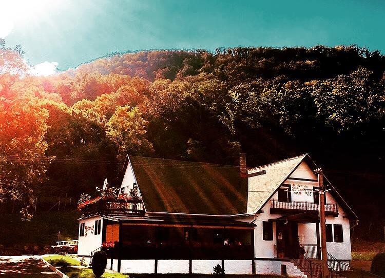 Penzion A Restauracia Hanisberg Krupina Dış mekan fotoğraf