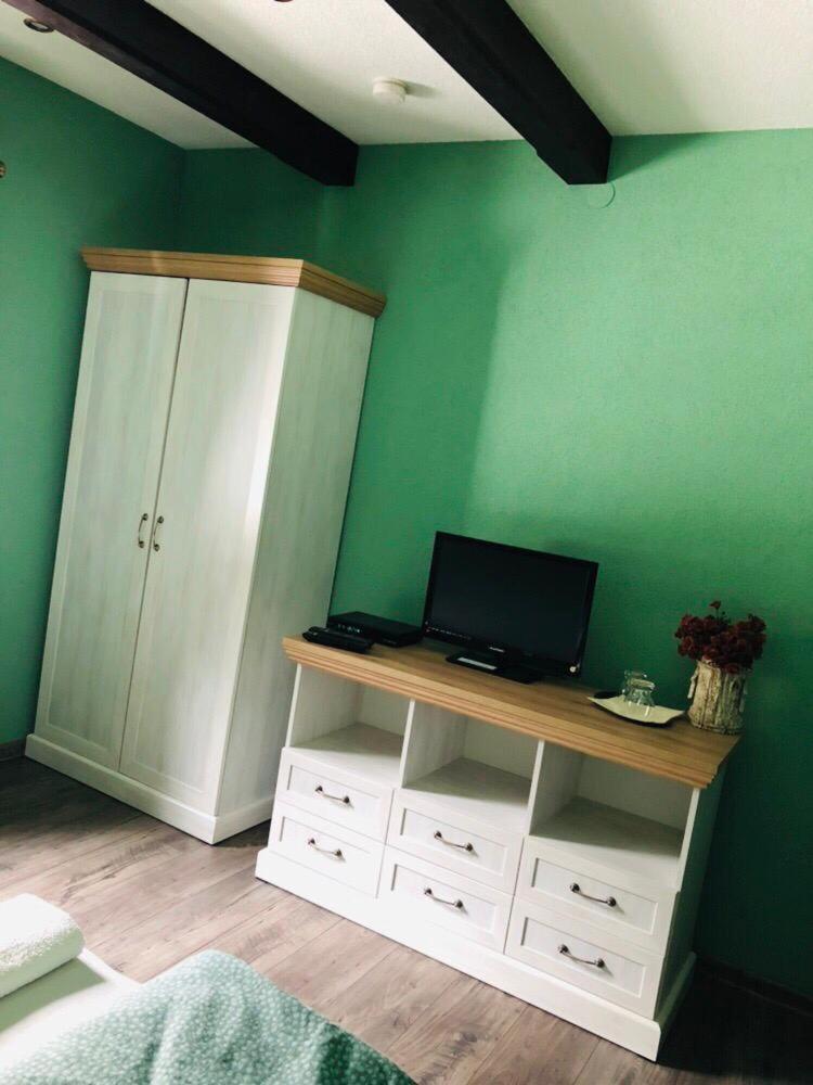 Penzion A Restauracia Hanisberg Krupina Dış mekan fotoğraf