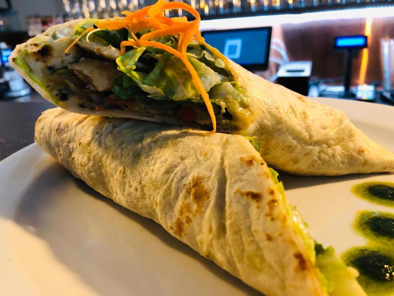 Penzion A Restauracia Hanisberg Krupina Dış mekan fotoğraf