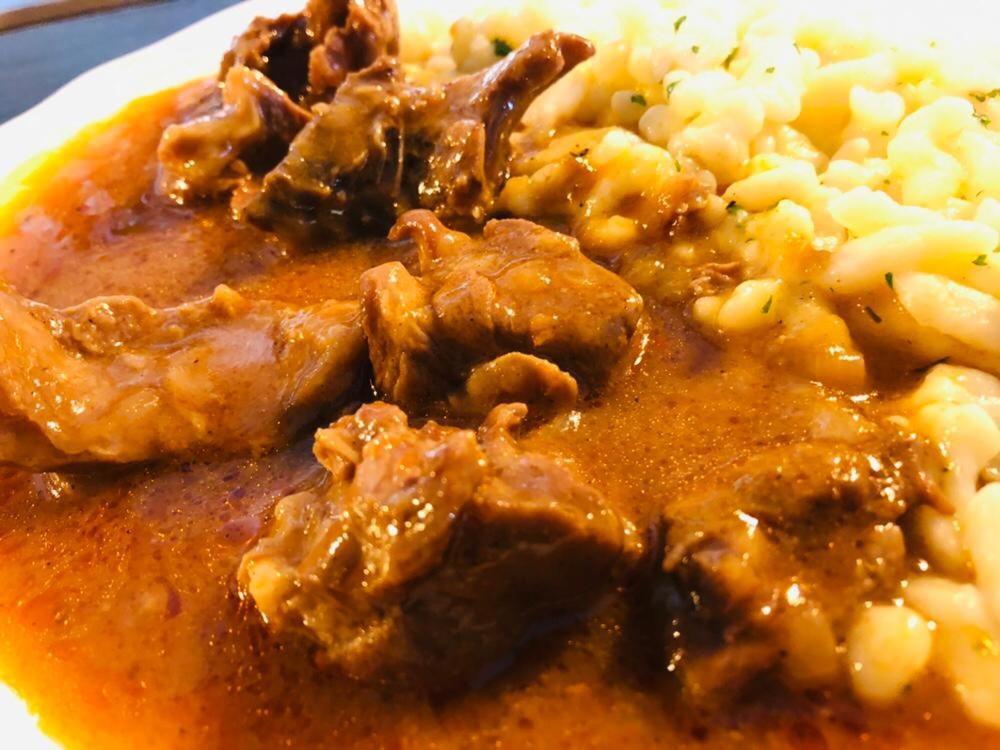 Penzion A Restauracia Hanisberg Krupina Dış mekan fotoğraf