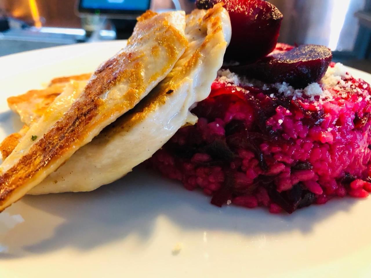 Penzion A Restauracia Hanisberg Krupina Dış mekan fotoğraf