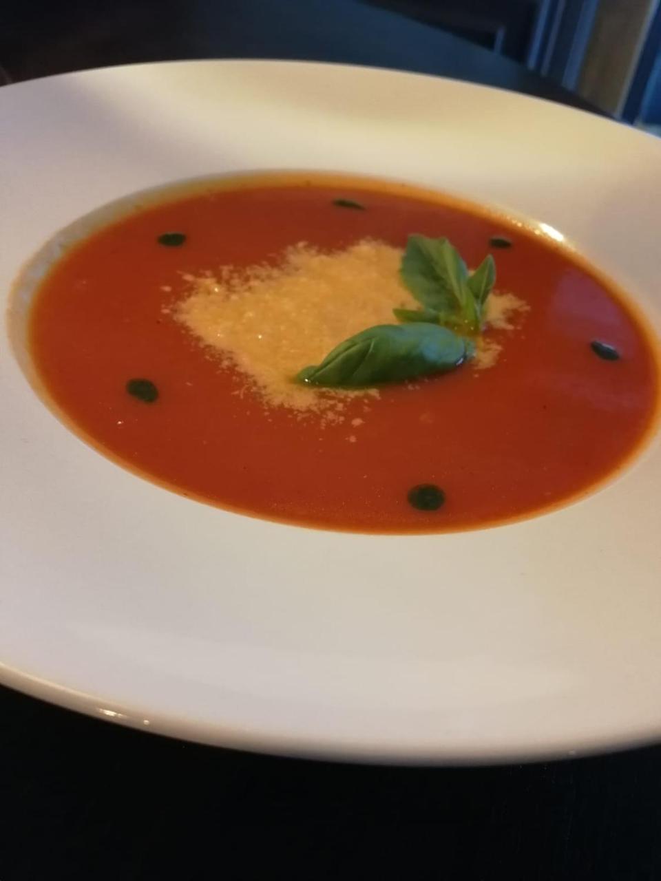 Penzion A Restauracia Hanisberg Krupina Dış mekan fotoğraf