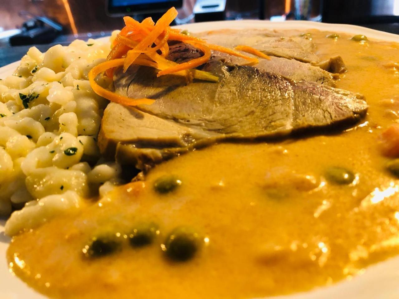 Penzion A Restauracia Hanisberg Krupina Dış mekan fotoğraf